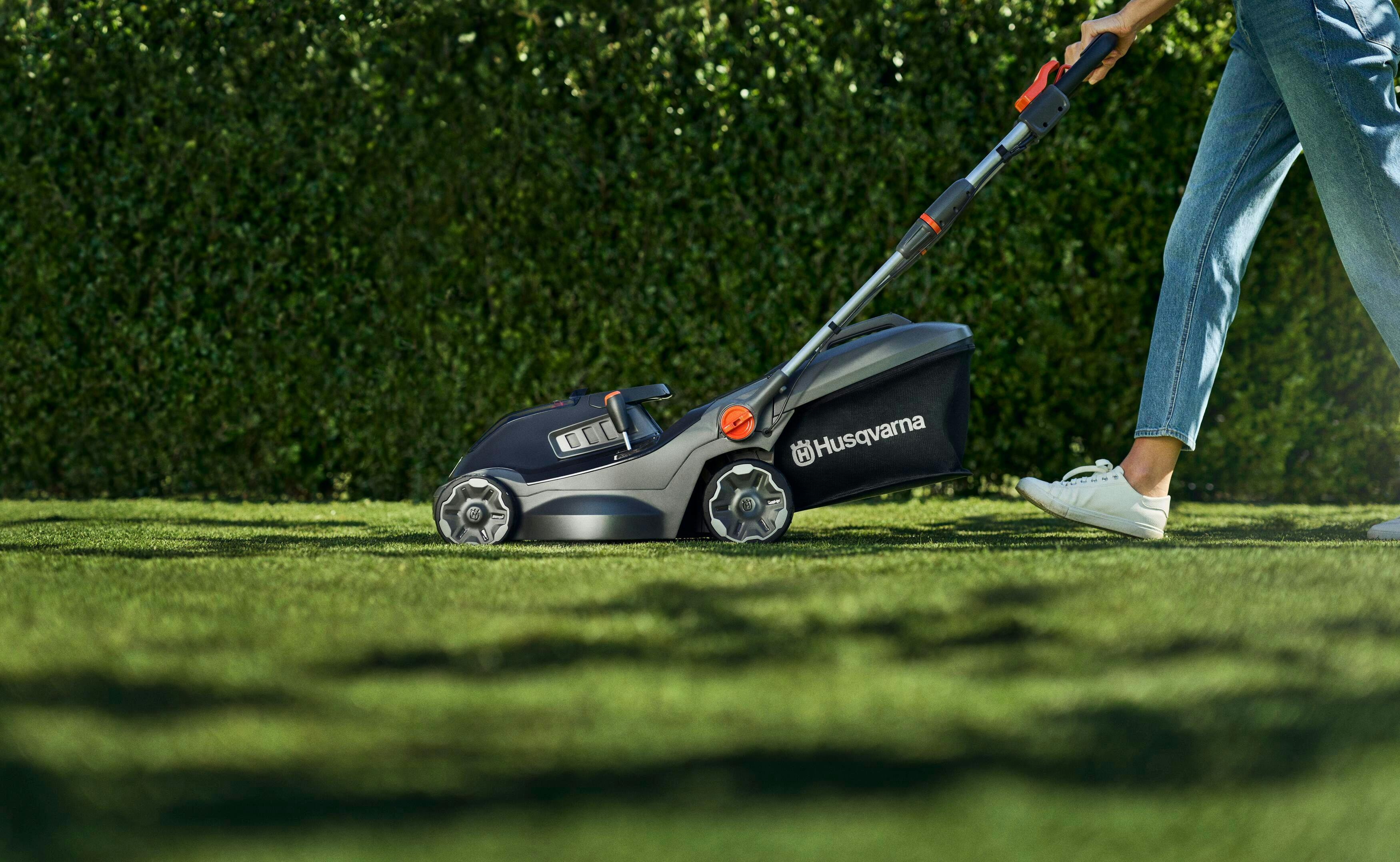 aspire lawnmower on grass