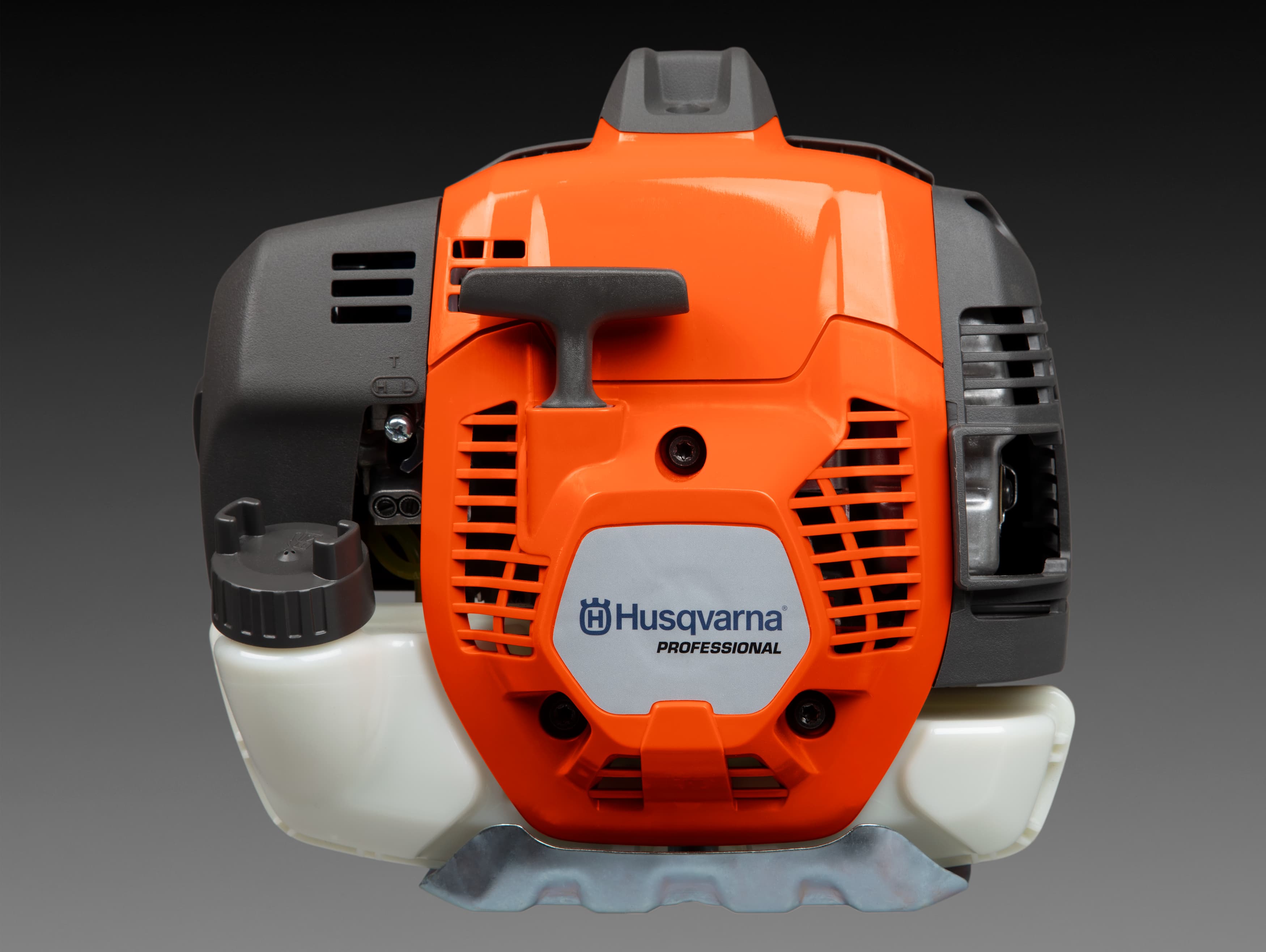 The stand-alone starter makes it easy to change starter cord if needed. image